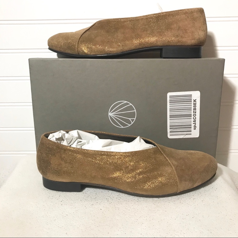 NWT NIB Coclico Flats gold